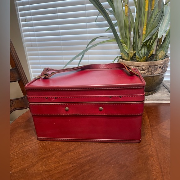 Joesph Hartmann Other - Vintage Joseph Hartmann train case luggage bag 🧳